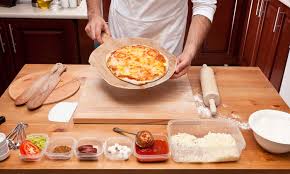 food-drink-cookery-classes-pizza-making